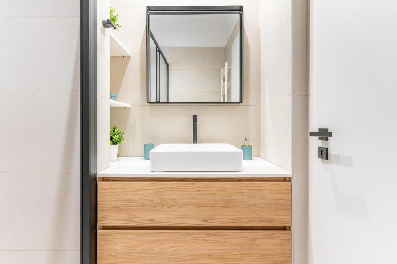 Elegant Apartment In Center, 5Min To History Sites Athen Eksteriør billede