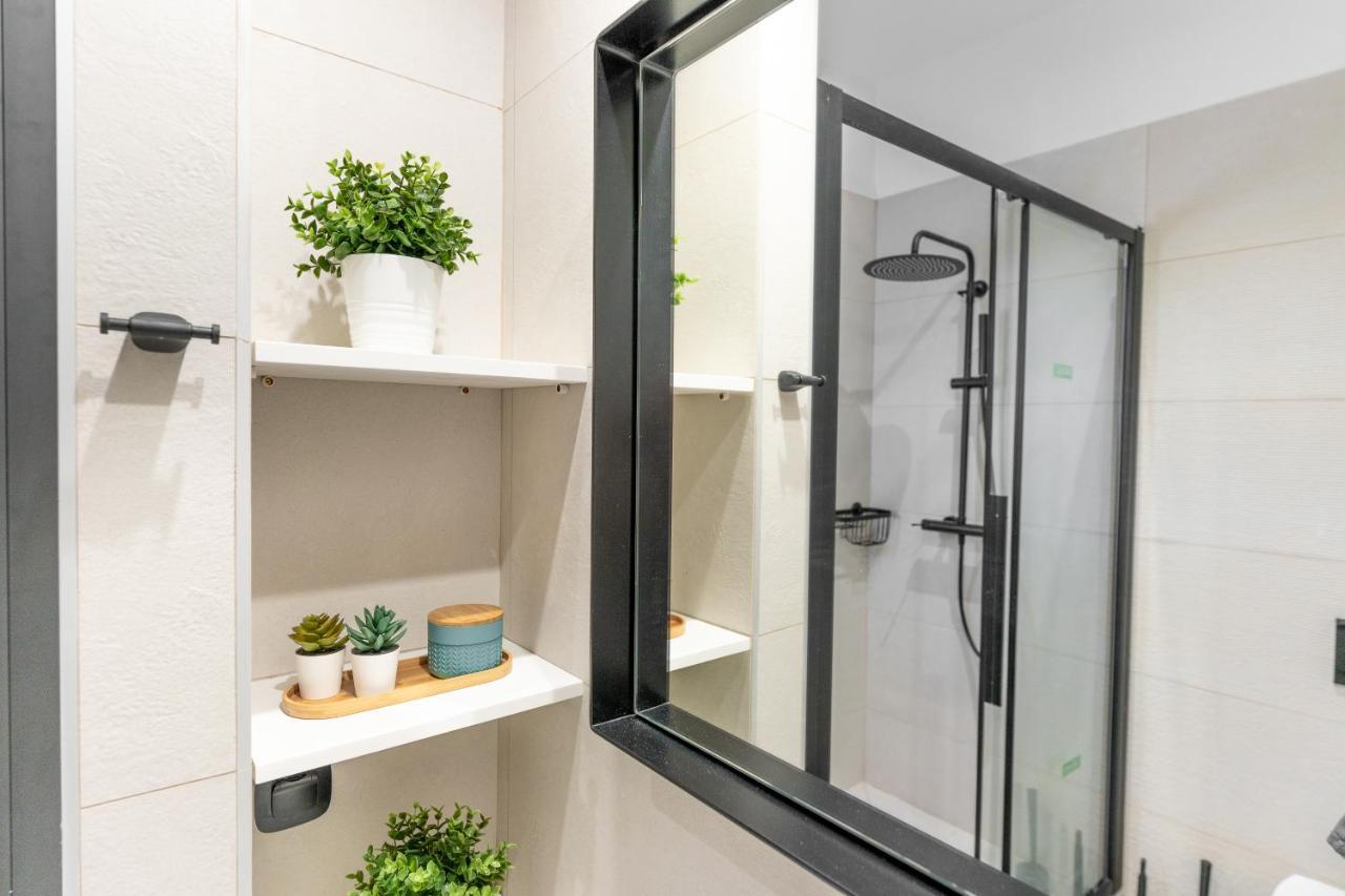 Elegant Apartment In Center, 5Min To History Sites Athen Eksteriør billede